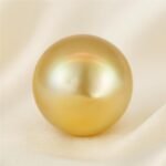 Golden sea pearl